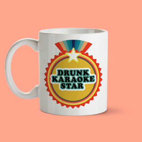 Tasse | Drunk karaoke star